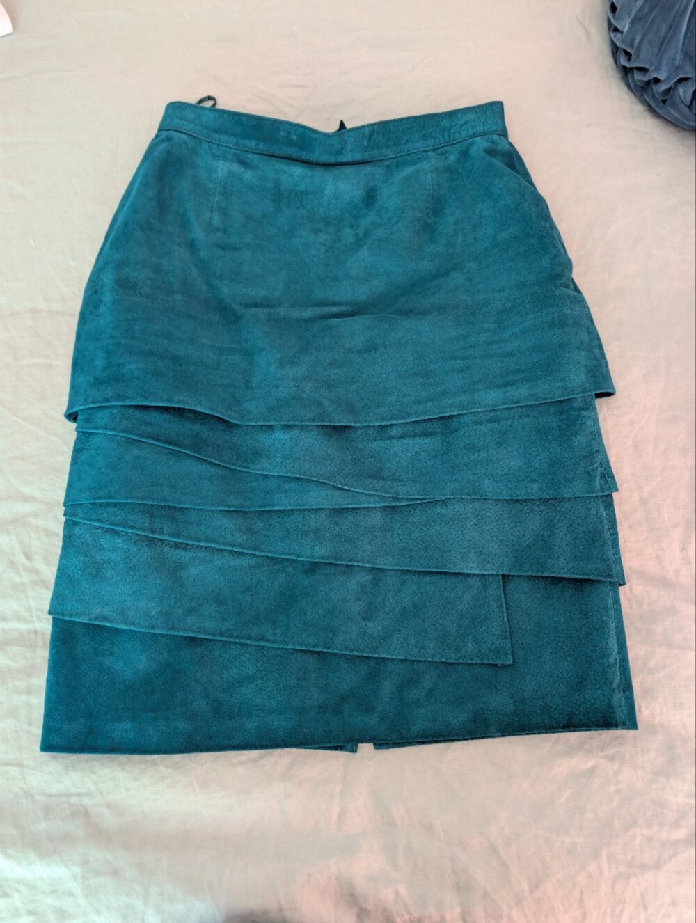 Vintage Bagatelle Teal Suede Tiered Midi Skirt Genuine Leather Size 12 (Fits M)